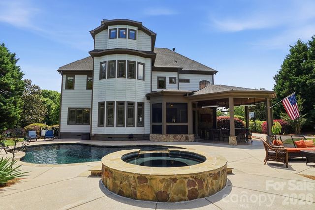 105 Quincy Court, Mooresville, NC 28117