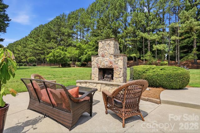 105 Quincy Court, Mooresville, NC 28117