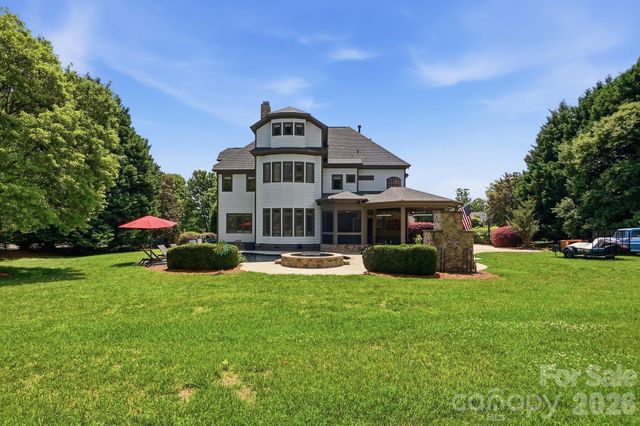 105 Quincy Court, Mooresville, NC 28117