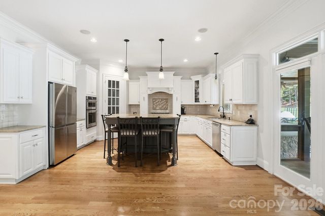 105 Quincy Court, Mooresville, NC 28117