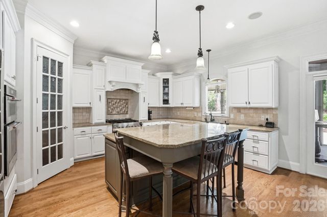 105 Quincy Court, Mooresville, NC 28117