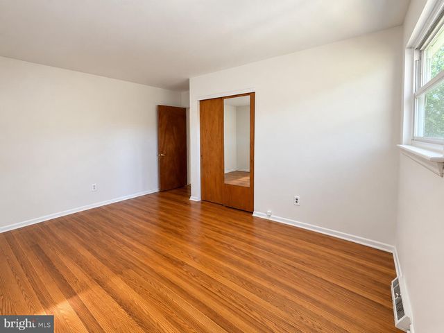 1100 LINDA RD, Wilmington, DE 19810
