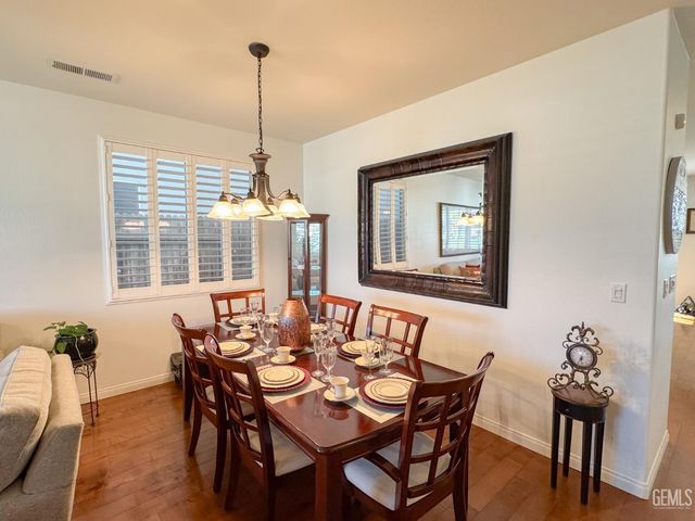 11615 Reagan Road, Bakersfield, CA 93312