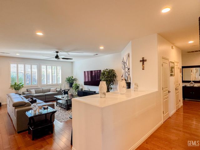 11615 Reagan Road, Bakersfield, CA 93312