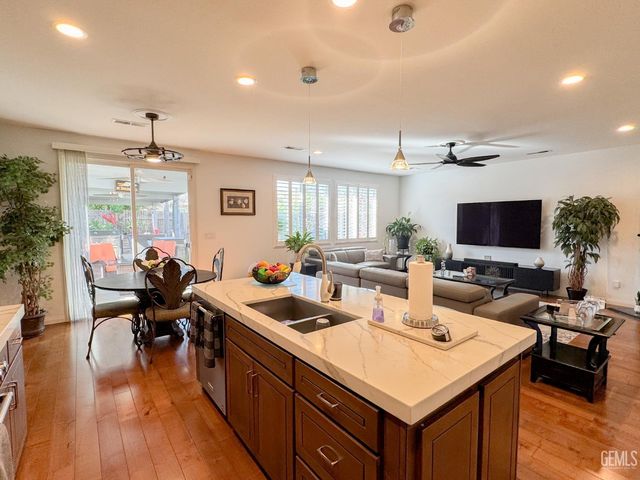 11615 Reagan Road, Bakersfield, CA 93312