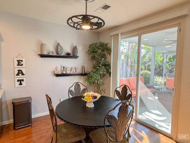 11615 Reagan Road, Bakersfield, CA 93312