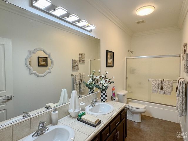 11615 Reagan Road, Bakersfield, CA 93312