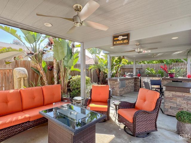 11615 Reagan Road, Bakersfield, CA 93312