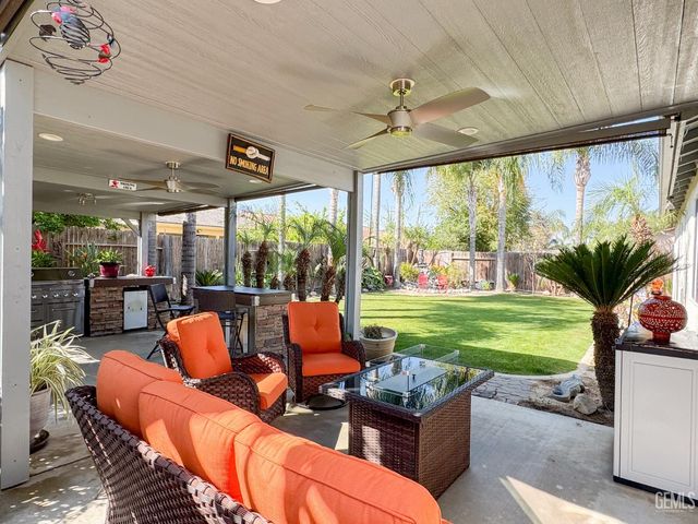 11615 Reagan Road, Bakersfield, CA 93312