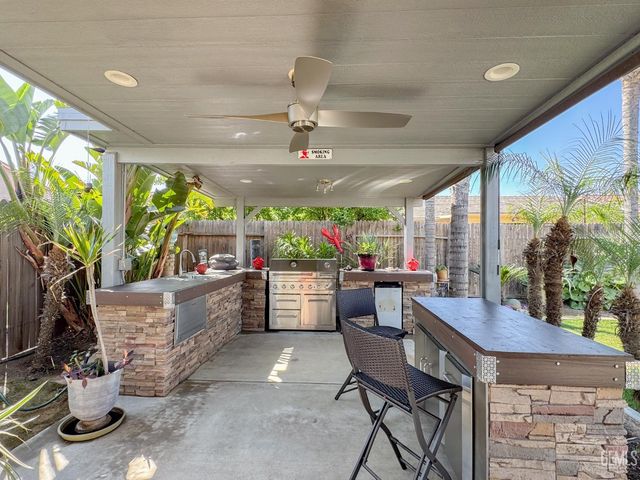 11615 Reagan Road, Bakersfield, CA 93312