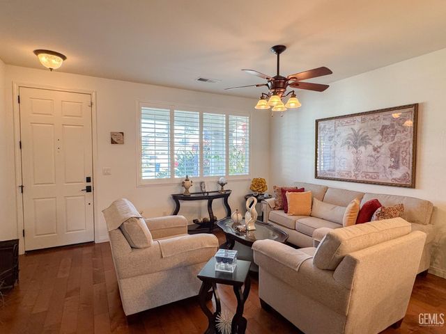 11615 Reagan Road, Bakersfield, CA 93312