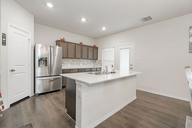 3716 Pincoffs Cove, Crandall, TX 75114