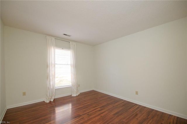 137 Tuckahoe TRCE, Yorktown, VA 23693