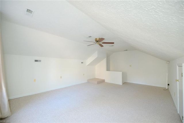 137 Tuckahoe TRCE, Yorktown, VA 23693