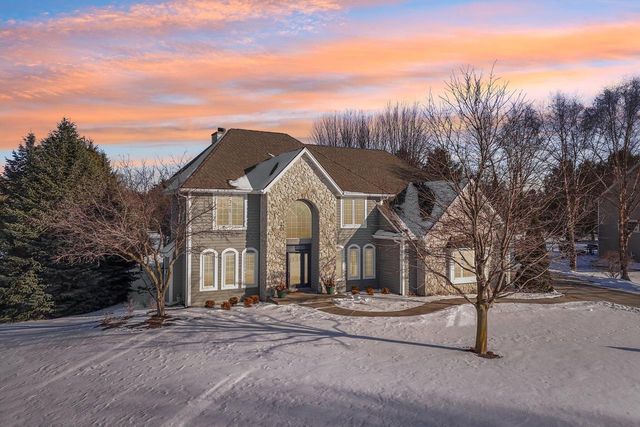 W331N3460 Maplewood ROAD, Nashotah, WI 53058