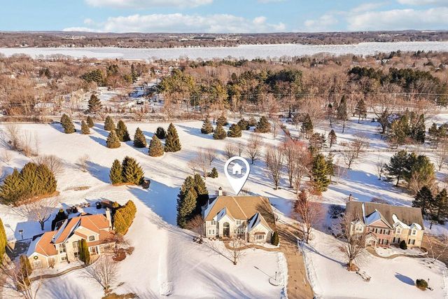 W331N3460 Maplewood ROAD, Nashotah, WI 53058