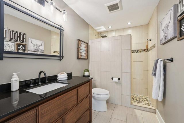 W331N3460 Maplewood ROAD, Nashotah, WI 53058