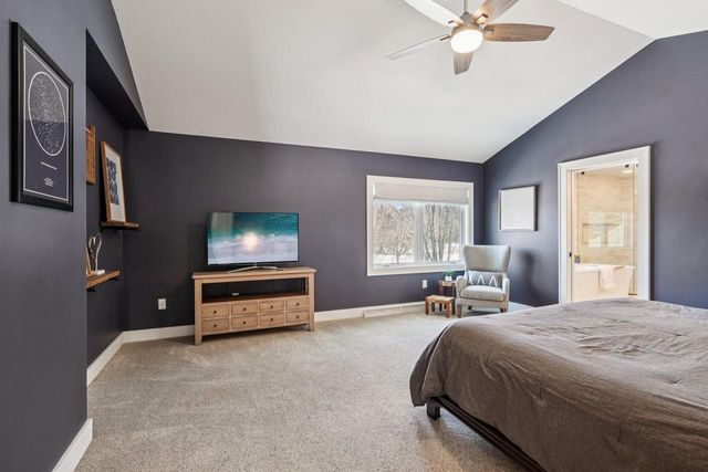 W331N3460 Maplewood ROAD, Nashotah, WI 53058