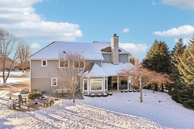 W331N3460 Maplewood ROAD, Nashotah, WI 53058