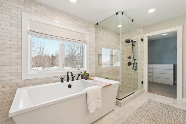 W331N3460 Maplewood ROAD, Nashotah, WI 53058