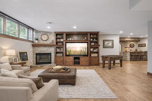 W331N3460 Maplewood ROAD, Nashotah, WI 53058