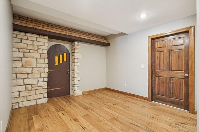 W331N3460 Maplewood ROAD, Nashotah, WI 53058