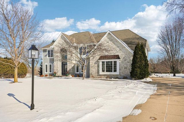 W331N3460 Maplewood ROAD, Nashotah, WI 53058