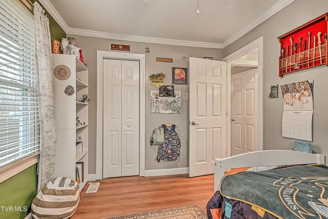 2001 Indian Ridge Road, Johnson City, TN 37604