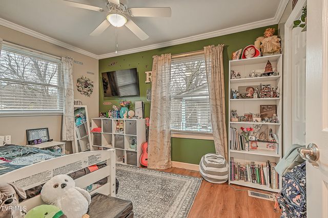 2001 Indian Ridge Road, Johnson City, TN 37604