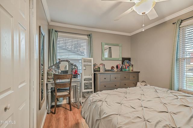 2001 Indian Ridge Road, Johnson City, TN 37604