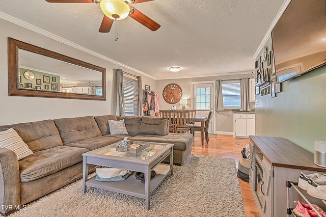 2001 Indian Ridge Road, Johnson City, TN 37604