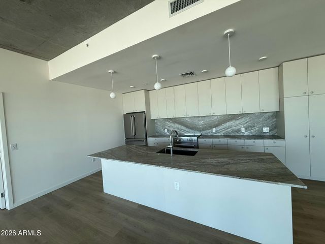 777 N CENTRAL Avenue PH4, Phoenix, AZ 85004