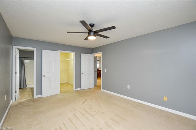 3249 Hyde Place Circle, Winston-salem, NC 27103