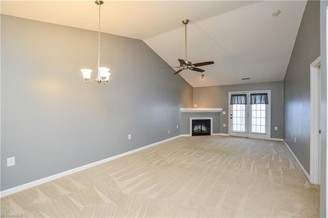 3249 Hyde Place Circle, Winston-salem, NC 27103