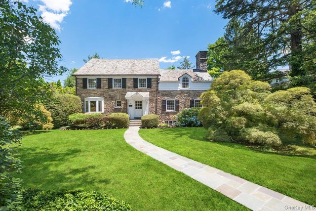 91 Larchmont Avenue, Larchmont, NY 10538