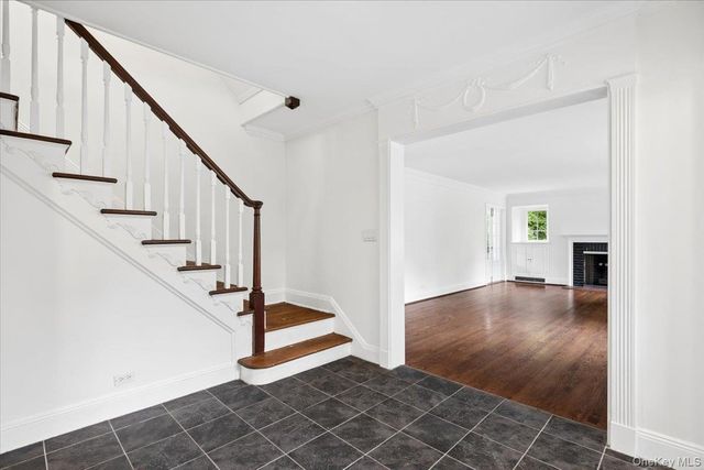 91 Larchmont Avenue, Larchmont, NY 10538