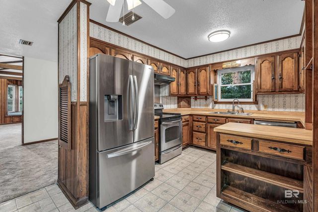 22970 S River Road, Daphne, AL 36526