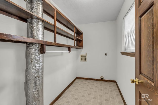 22970 S River Road, Daphne, AL 36526