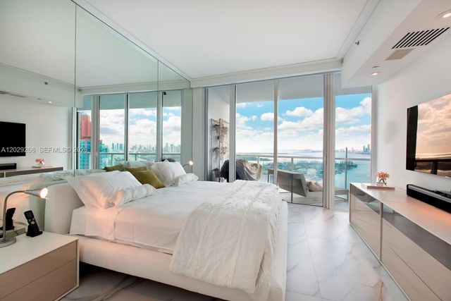 100 S Pointe Dr 3701, Miami Beach, FL 33139
