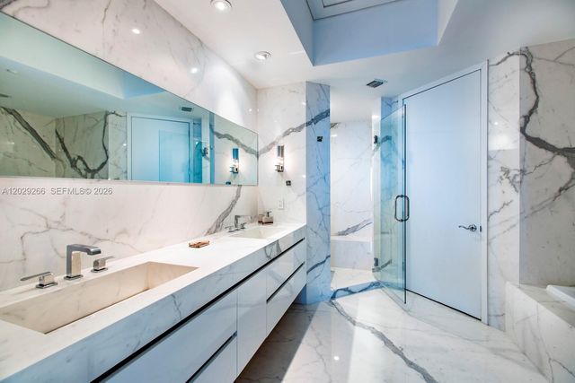 100 S Pointe Dr 3701, Miami Beach, FL 33139