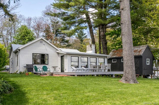 18 Fourth Avenue, Rhinebeck, NY 12572