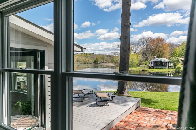 18 Fourth Avenue, Rhinebeck, NY 12572