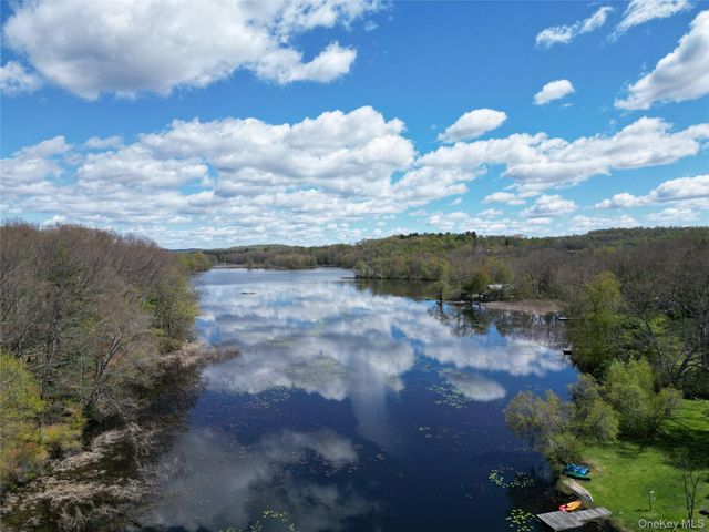 18 Fourth Avenue, Rhinebeck, NY 12572