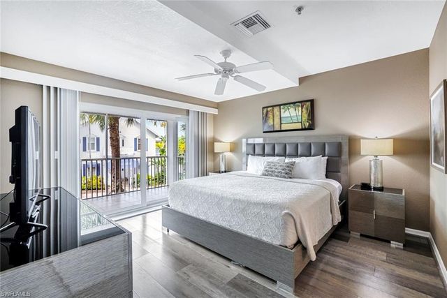 160 Palm ST 208, Marco Island, FL 34145