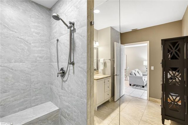 160 Palm ST 208, Marco Island, FL 34145