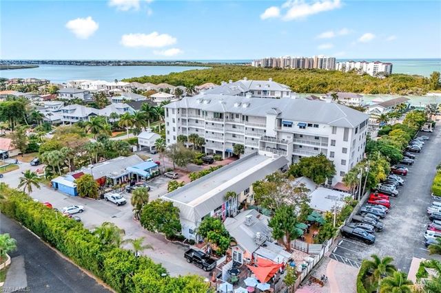 160 Palm ST 208, Marco Island, FL 34145