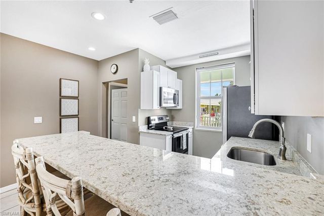 160 Palm ST 208, Marco Island, FL 34145