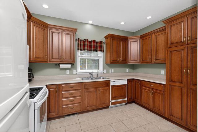 1315 Ashbury Court, Goshen, IN 46526