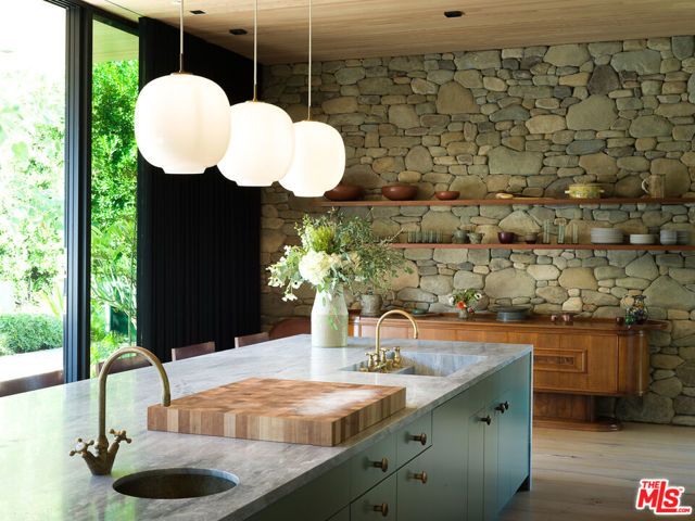 1480 Capri Drive, Pacific Palisades (los Angeles), CA 90272