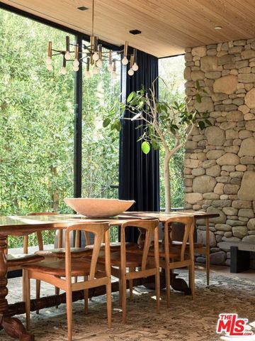 1480 Capri Drive, Pacific Palisades (los Angeles), CA 90272